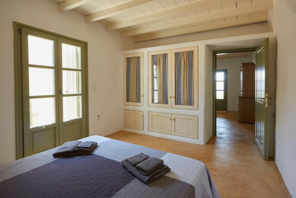 Ochre Dream, Beach Front & Sunset Villa Naousa エクステリア 写真